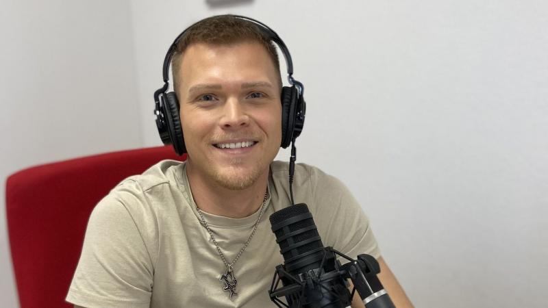 **A kéz- és lábápolás titkai: Szakértői válaszok a legelterjedtebb tévhitekre**

A kéz- és lábápolás terén rengeteg félreértés és tévhit kering, amelyek gyakran megnehezítik az emberek mindennapi rutinját. Ebben a cikkben szakértőnk segít tisztázni a legg