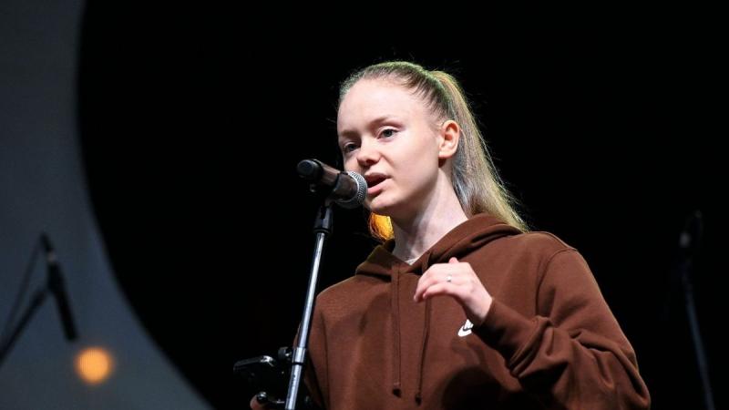 Pankotai Lili Facebook-sztorijában váratlanul felbukkant egy horogkereszt, ami sok kérdést vetett fel a követői körében.