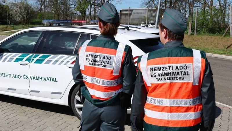 A NAV razziát indít: ezek a boltok kerültek a figyelem középpontjába!