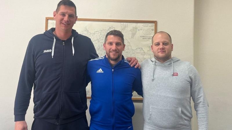 Újfehértói edzők a megyei válogatott élén: friss arcok a sport világában!