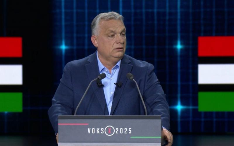 Orbán Viktor: Ukrajna uniós tagsága ma a legkomolyabb kihívás + videó

A miniszterelnök legutóbbi nyilatkozatában hangsúlyozta, hogy Ukrajna uniós csatlakozása jelenleg a legnagyobb fenyegetést jelenti. A témában készült videóban részletesen kifejti állás