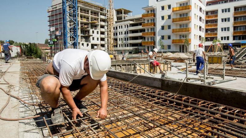 Az Otthon Start program óriási lehetőséget kínál az építőipar számára, hiszen új távlatokat nyithat a lakásépítési projektek előtt.