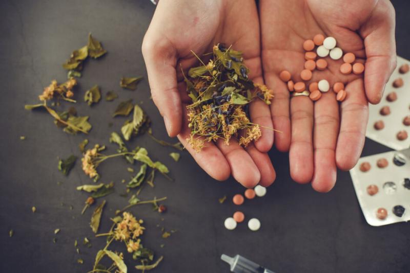 A felfázás, orvosi nevén hólyaghurut, számos nő mindennapjait nehezíti meg, különösen a hűvösebb évszakokban. Ez a kellemetlen állapot gyakran váratlanul lép fel, és sokszor okoz stresszt és kényelmetlenséget.