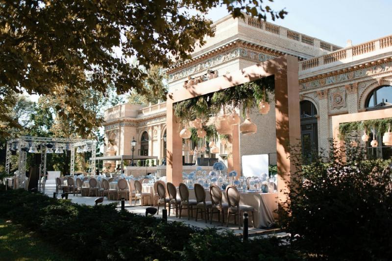 Egy Mészáros Lőrinchez köthető tulajdonosváltás fedi fel, hogy a Liget Projekt mögött nem csupán közszolgálati szándékok állnak.