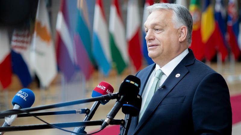 Orbán Viktor az uniós csúcstalálkozón hangsúlyozta, hogy Magyarország elkötelezett a béke mellett, és világossá tette: az ország nem kíván részt venni háborús konfliktusokban, és biztosítja, hogy ez nem is fog bekövetkezni.